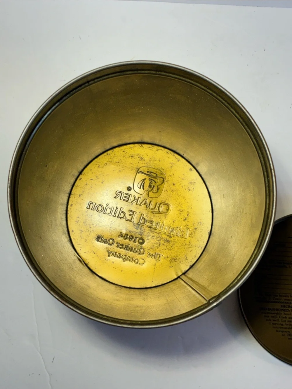Quaker Rolled White Oats Vintage Yellow Red Tin - Quaker